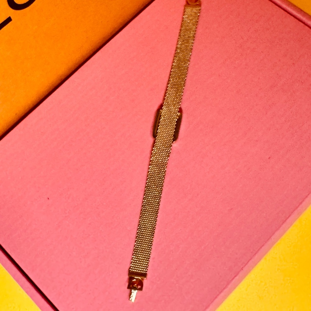 Dior Gold Mesh Bracelet with Sparkling Centerpiece - Picture 5 of 12